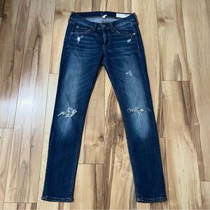 Rag & Bone Women's Canyon Distressed Capri 8” Rise Jeans Size 25x27.5 Blue